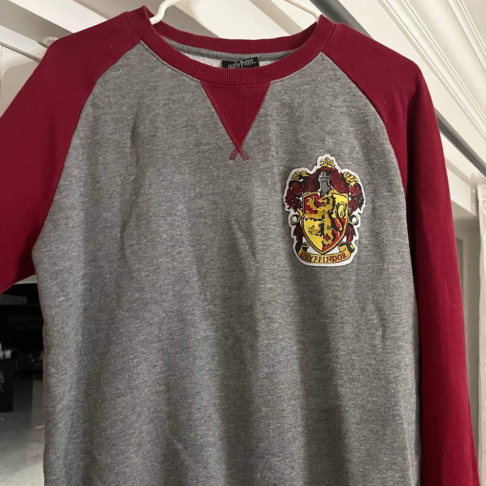 Harry Potter gryffindor sweater